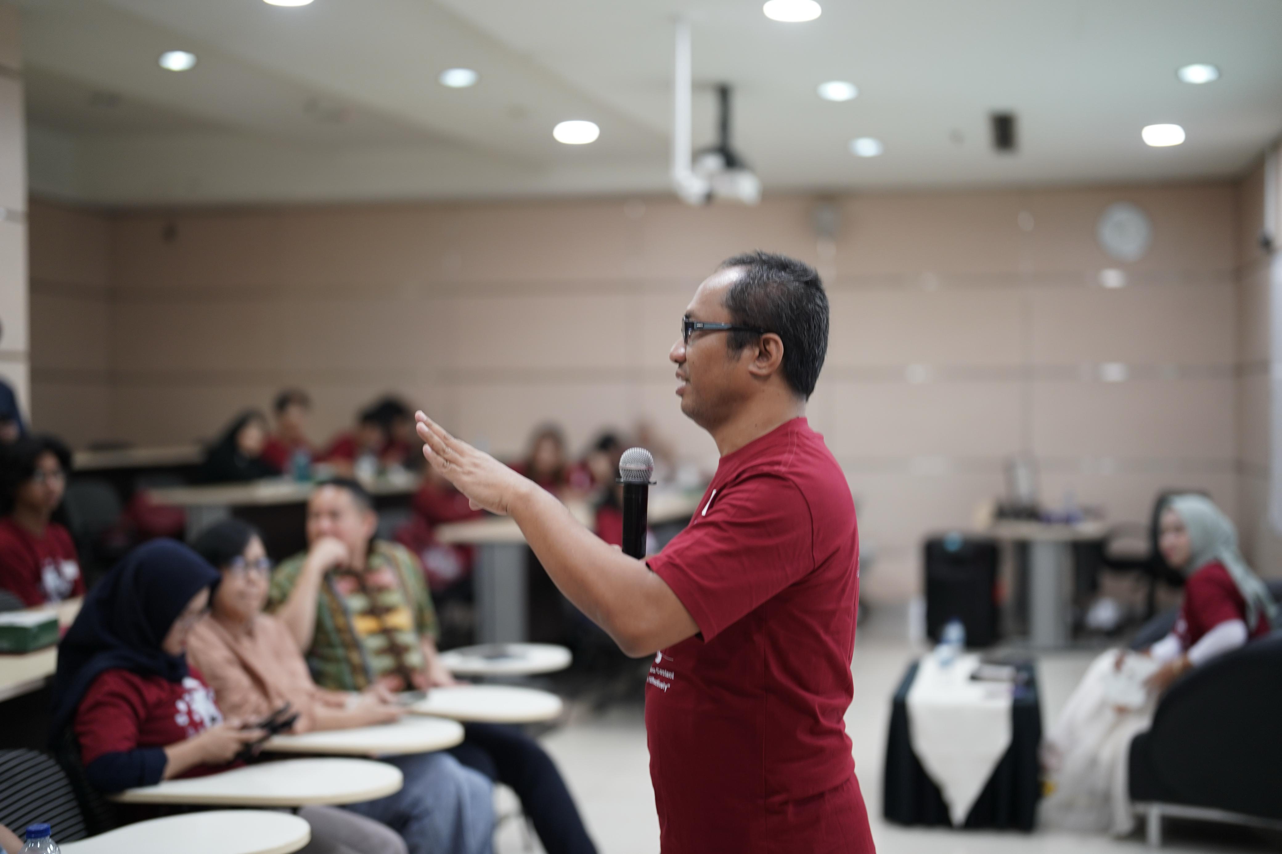 Pengajaran Interaktif oleh Petrus Damar