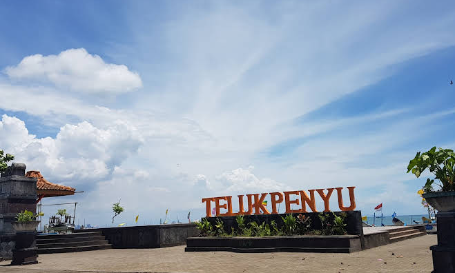 Suasana di Pantai Teluk Penyu Cilacap | Dok. Purwo P (Nuklir) - (Google Maps)