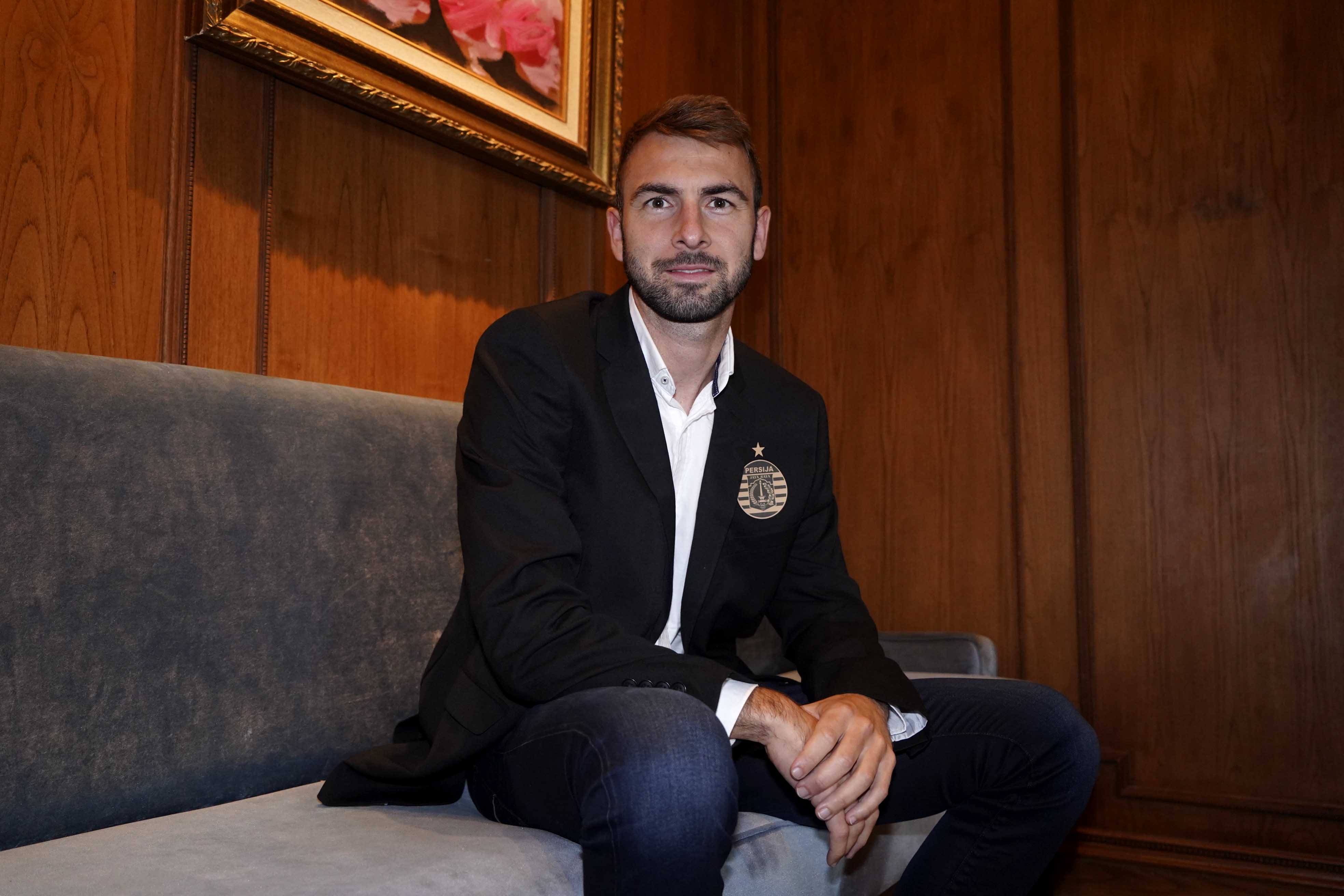 Ramon Bueno, Gelandang Persija