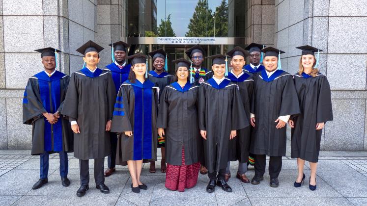 Soedjatmoko adalah mantan rektor United Nations University, sebuah kampus di bawah bendera PBB yang berkontribusi dalam menyelesaikan masalah global.