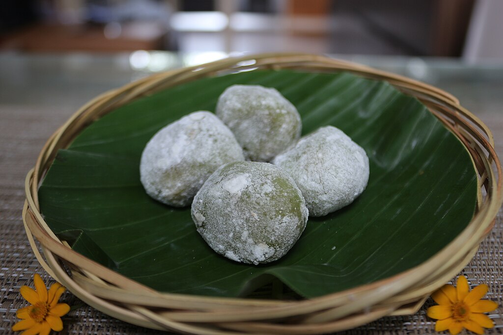 Ilustrasi mochi lokal @ Joseagush/wikimedia commons