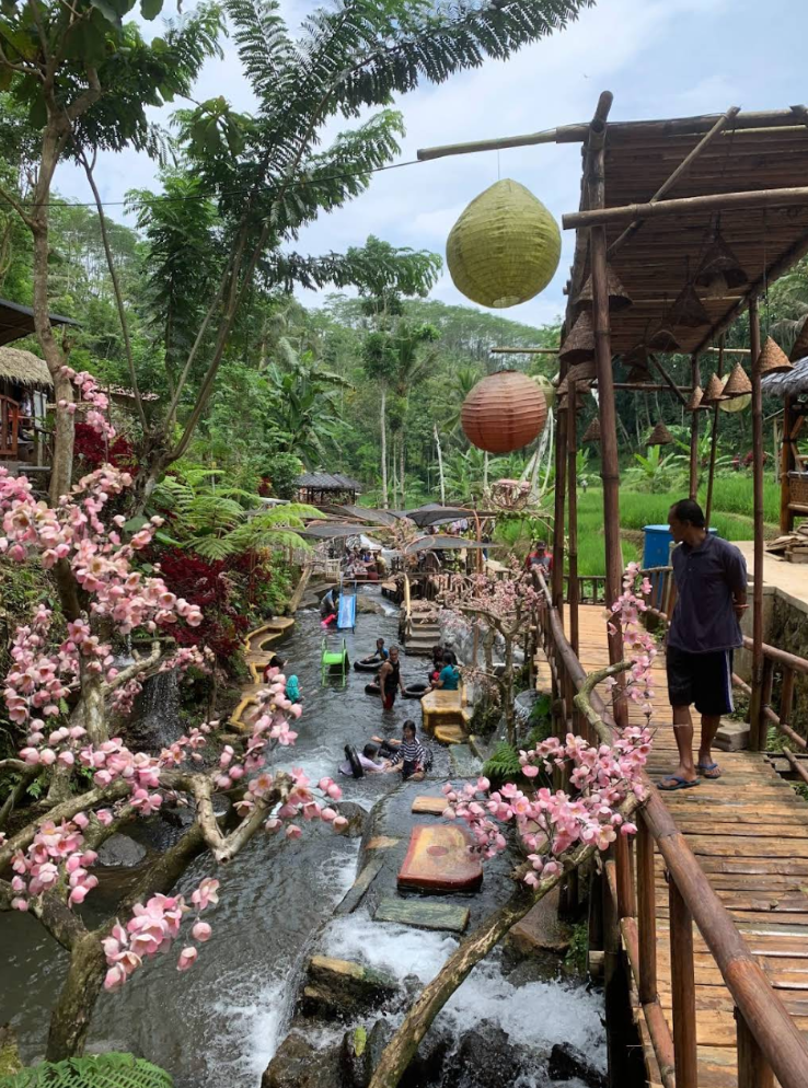 Suasana di Umbulan Tanaka | cozy smile (Google Maps)