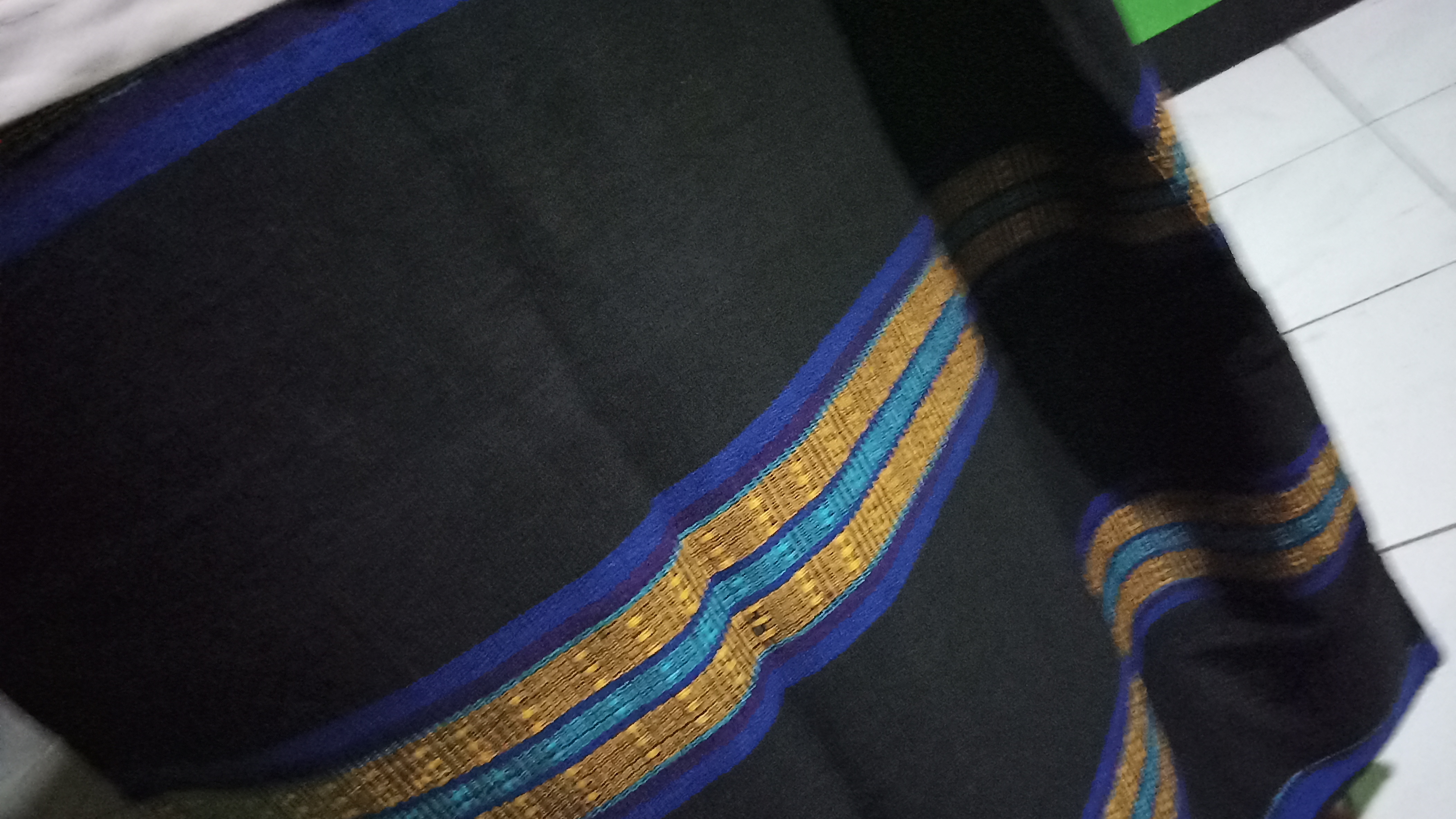 Kain tenun Ragi khas Lio @ Dokumen Pribadi