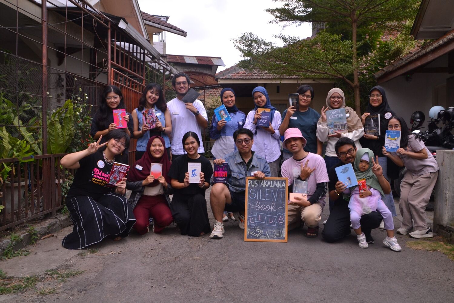 Book Club di Bandung - Pustakalana Silent Book Club