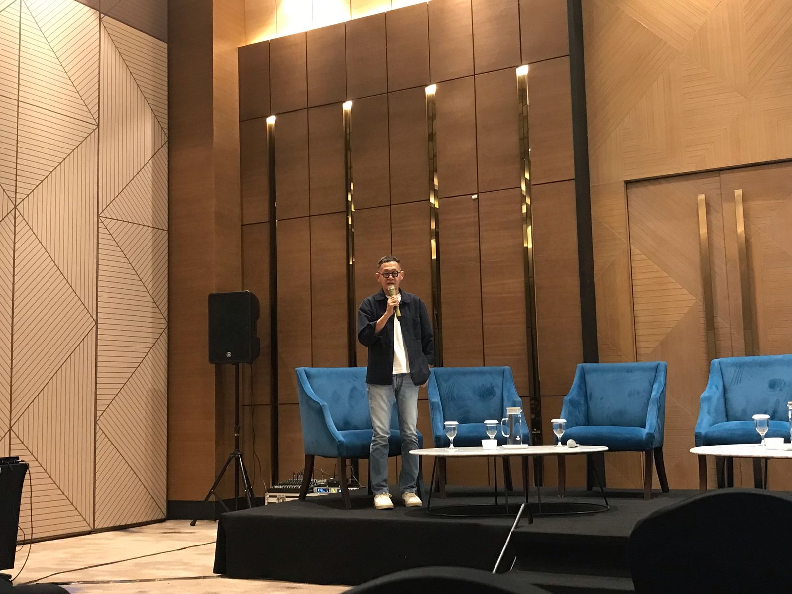 Enin Supriyanto selaku artistic director dari Art Jakarta