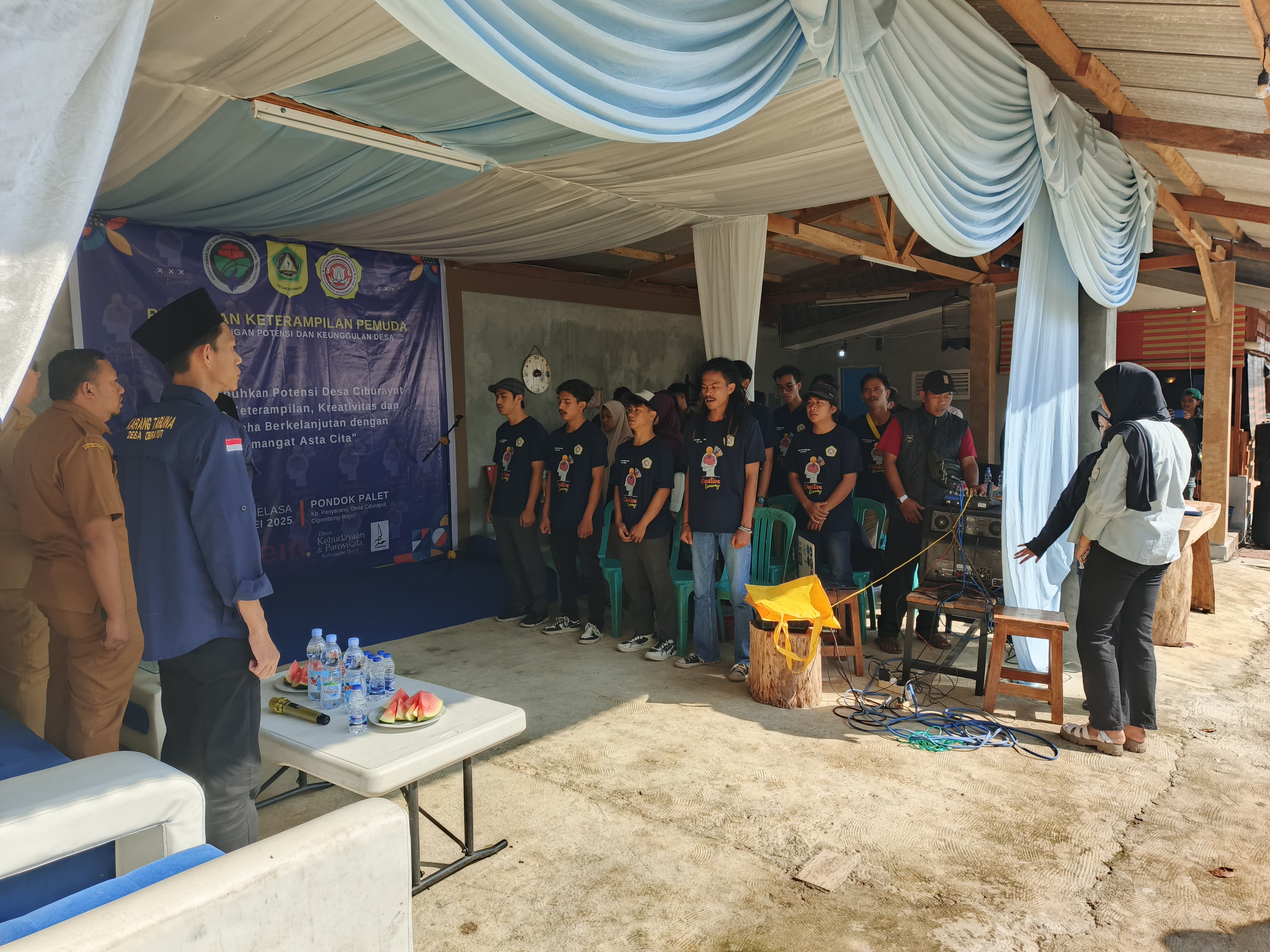 Pelatihan Keterampilan Pemuda di Desa Ciburayut | Sumber: Dok. Pribadi Belgi Alhuda 