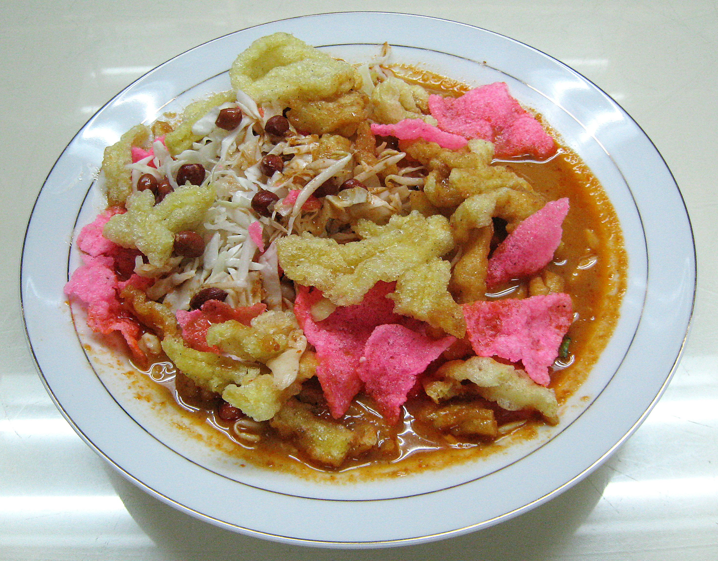 Asinan khas Betawi | sumber: Wikimedia Commons