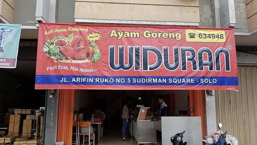 Outlet Cabang Ayam Goreng Widuran 6 Tahun Lalu (Sumber: Tangkapan Layar Google Maps Review)