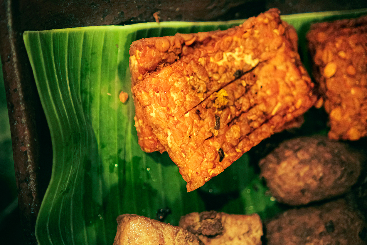 Tempe dan tahu menjadi makanan khas Indonesia sejak masa lalu