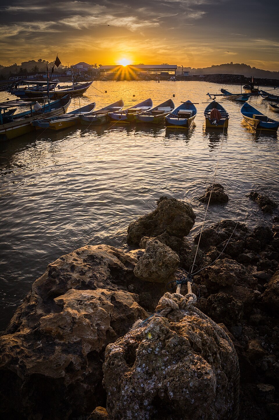 Panorama Pantai Tambakrejo, Blitar | Yovi prasetyo/wikimedia commons