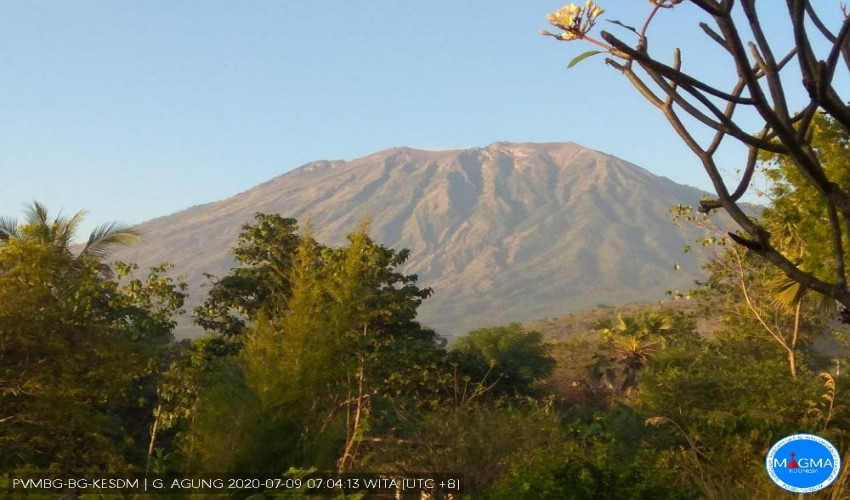 Gunung Agung salah satu gunung berapi di Indonesia | Foto: (Dok. BPBD Bali).
