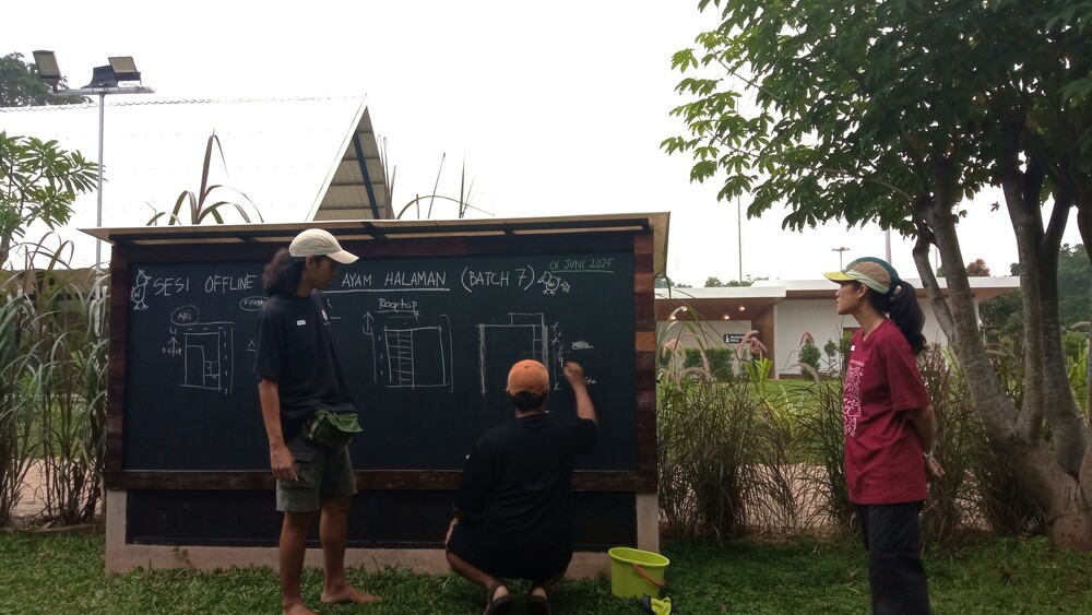 Studi kasus perencanaan desain kandang ayam halaman