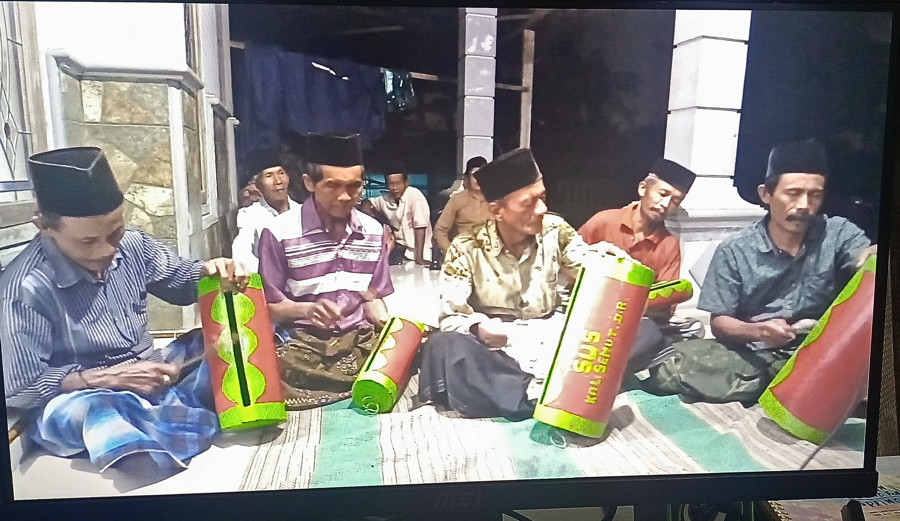 Tong-Tong Madura