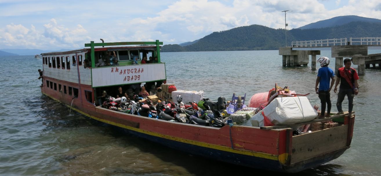 Aktivitas di Danau Towuti