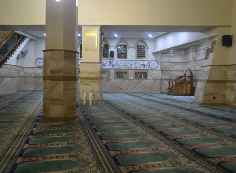 tampak dalam masjid auwal, masjid pertama di afrika selatan yang didirikan oleh tuan guru asal Indonesia