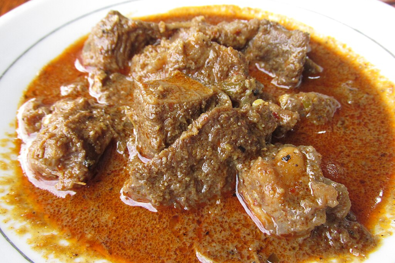 Gulai cancang untuk katupek gulai cancang | Wikimedia Commons/S Kartika