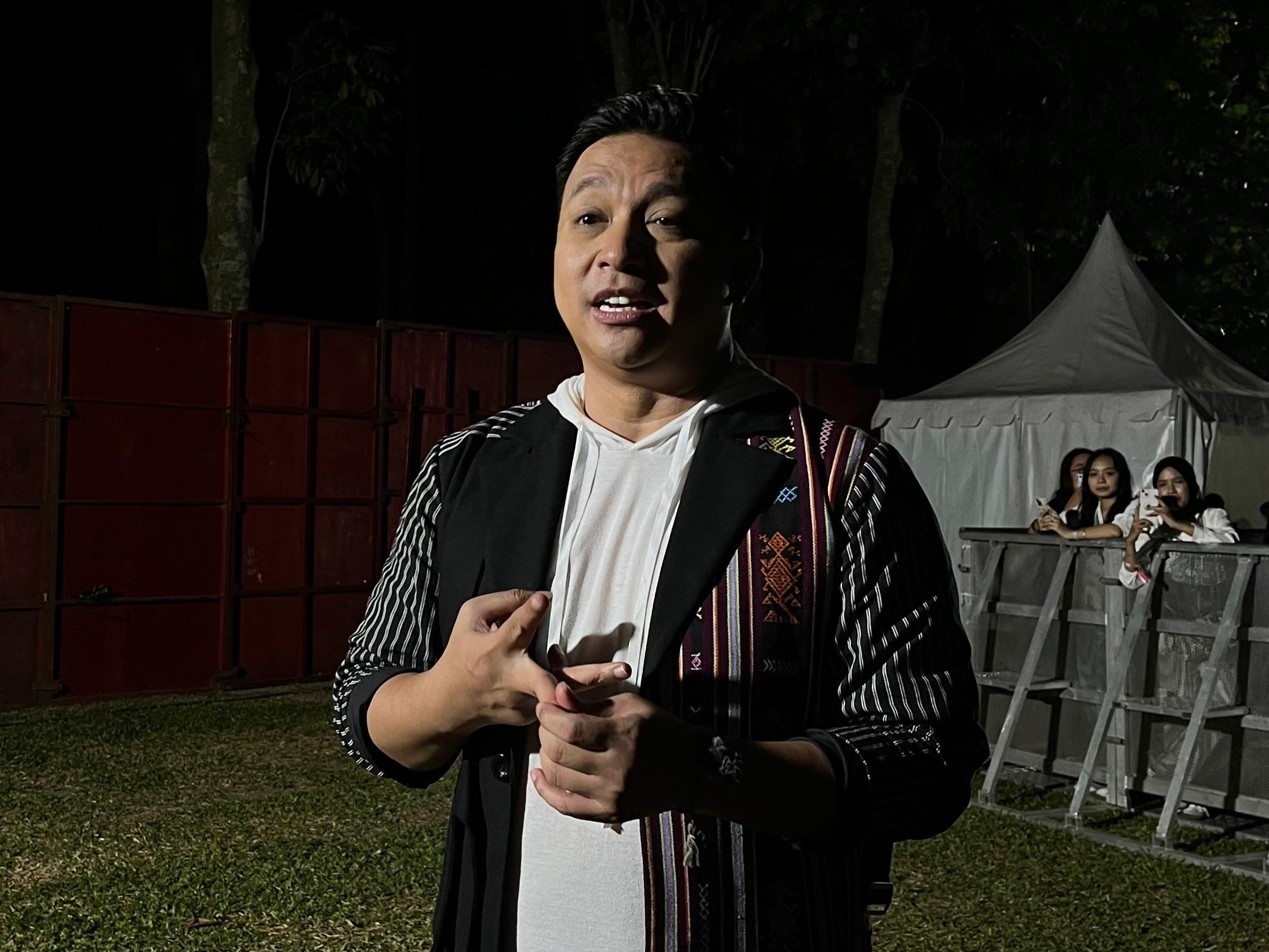 Vokalis Kahitna Mario Ginanjar saat diwawancara GNFI | GNFI/Ali Irawan