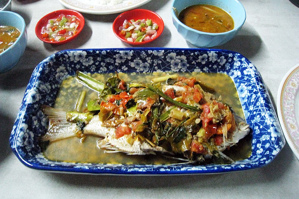 Kakap bumbu woku | Foto oleh Gunawan Kartapranata - Wikimedia