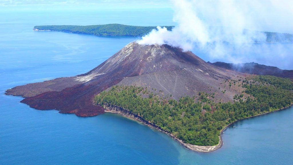 Gunung Krakatau | Foto: (eventdaerah.kemenparekraf.go.id).