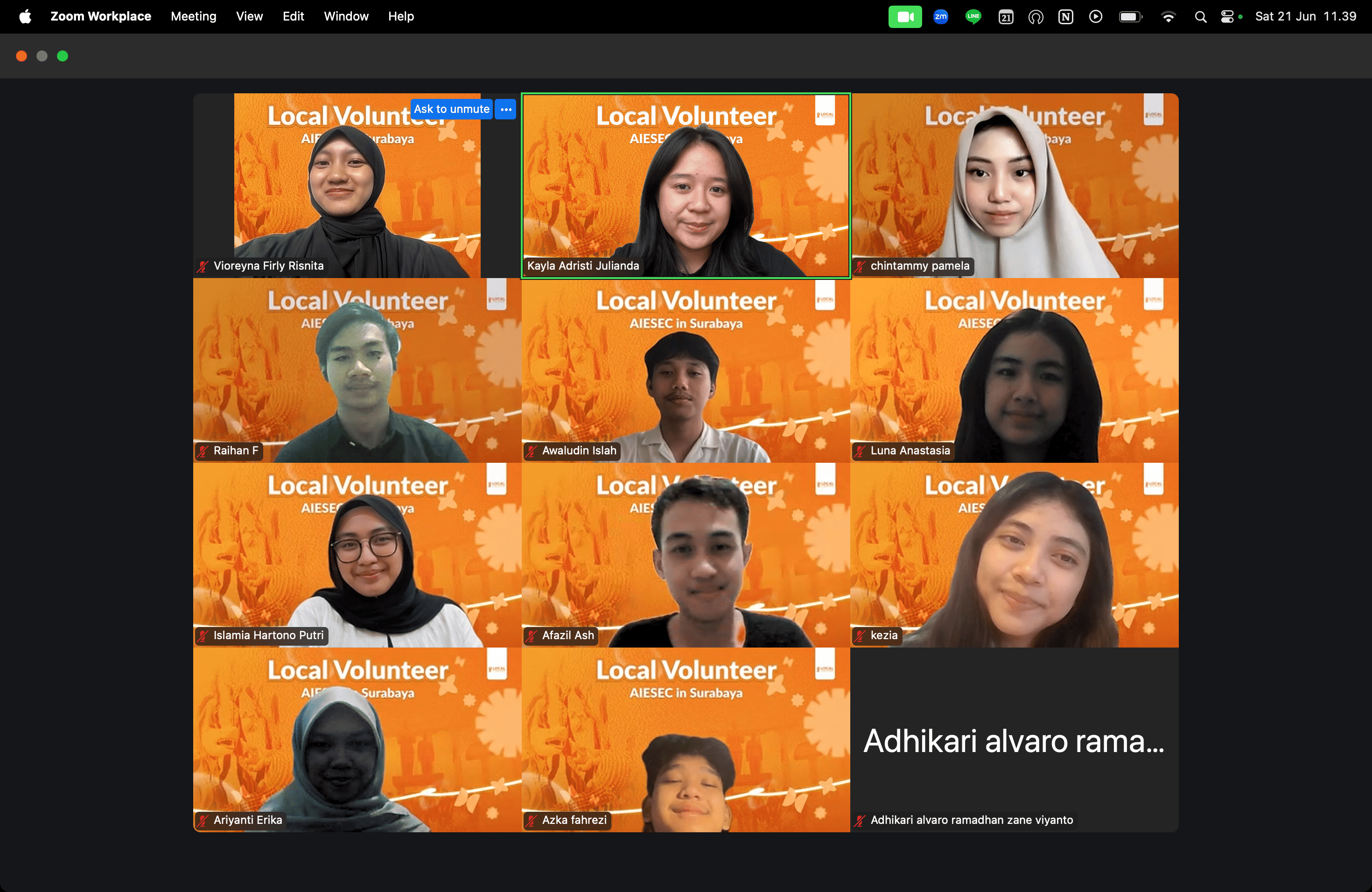  Para Local Volunteers yang hadir saat Local Volunteers Bootcamp: Cross Cultural Understanding 
