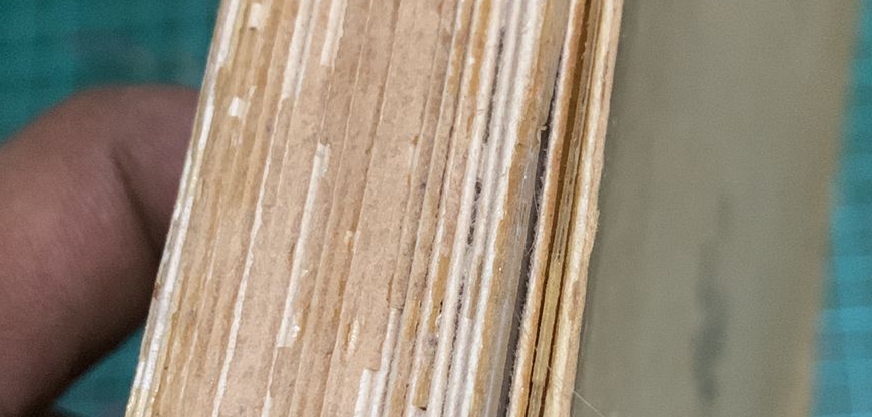 Buku tebal yang rapuh dan usang | Sumber: Dok. Pribadi Belgi Alhuda / Hibrkraft