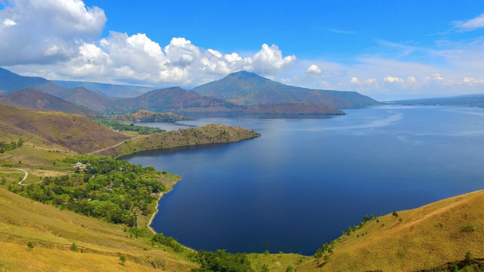 Keindahan alam Danau Toba