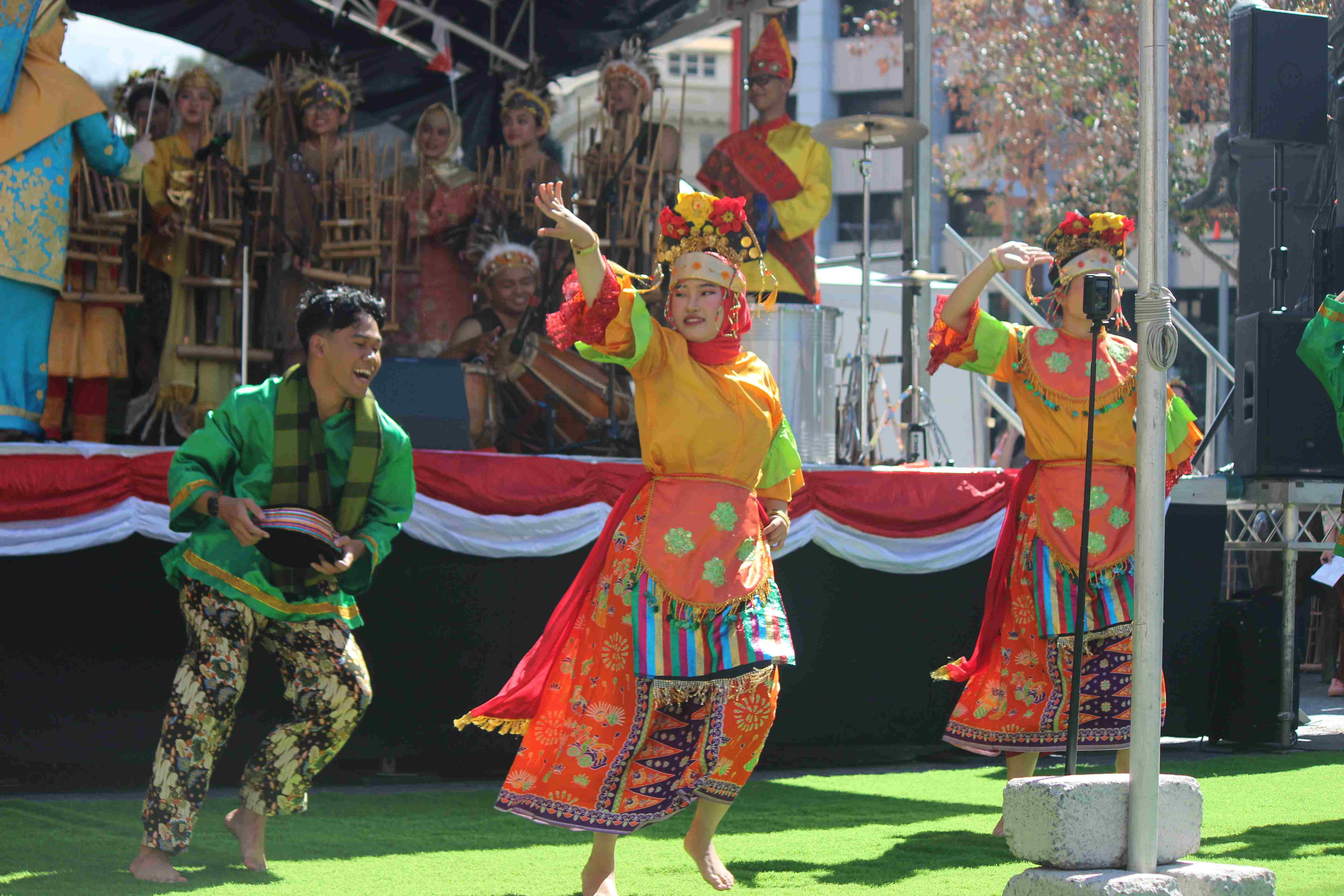 Penampilan budaya di Pesta Rasa Brisbane