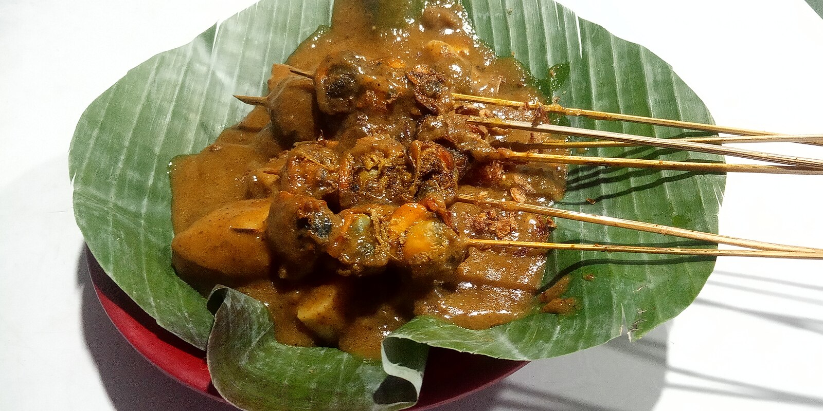 Sate Padang: Wikimedia Commons: S Kartika