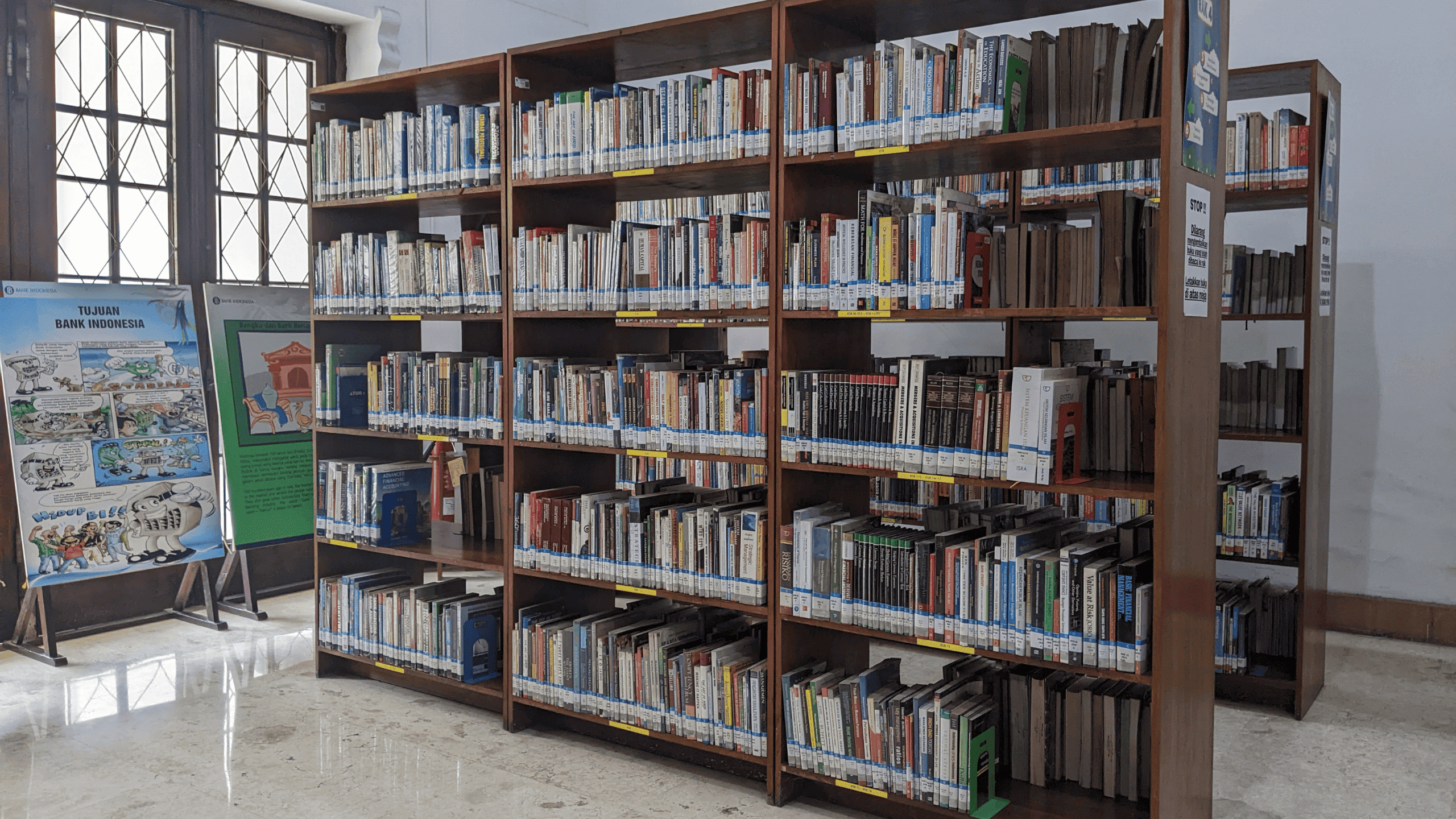 Perpustakaan Bank Indonesia di Surabaya