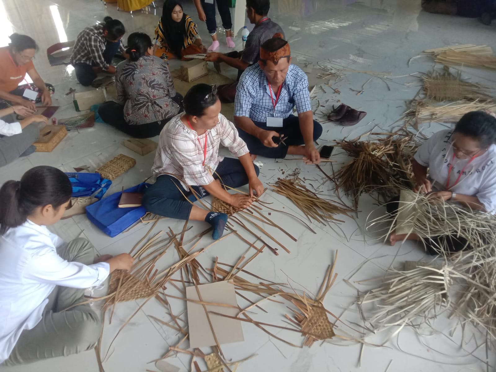 Kelompok Perempuan Kanan Kreatif Desa Pantai Cermin Kanan.