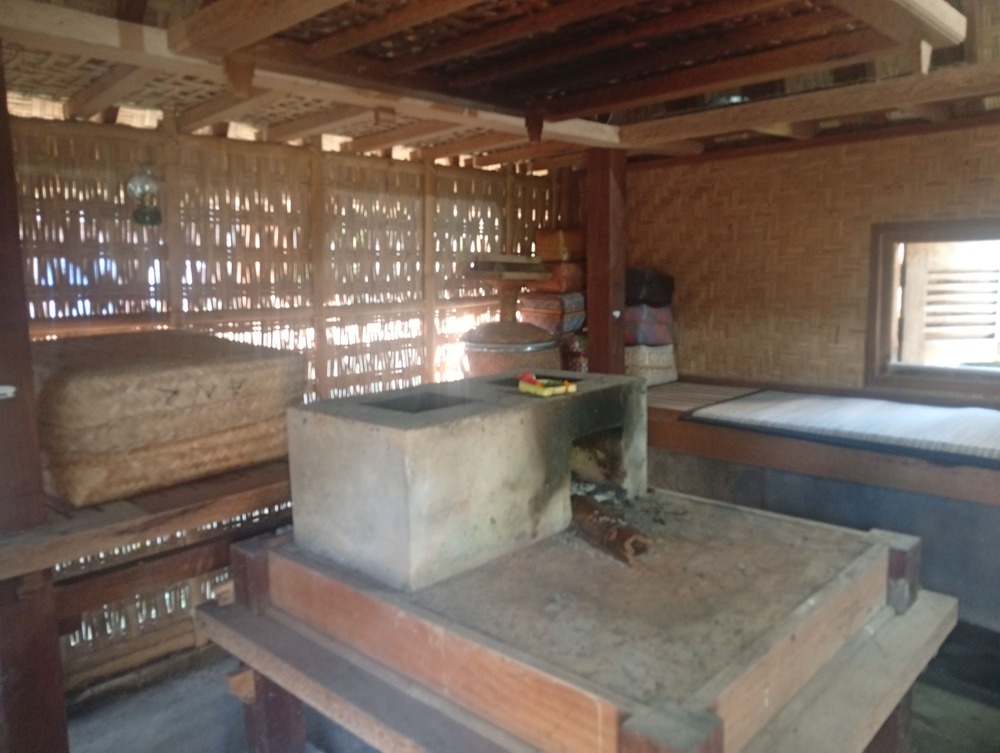 Dapur di rumah tradisional Bali