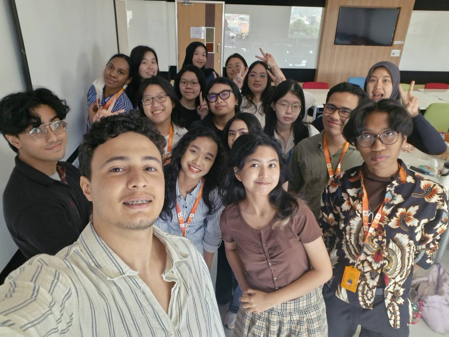 Kisah Tumbuh Nadya Monalica bersama AIESEC in BINUS
