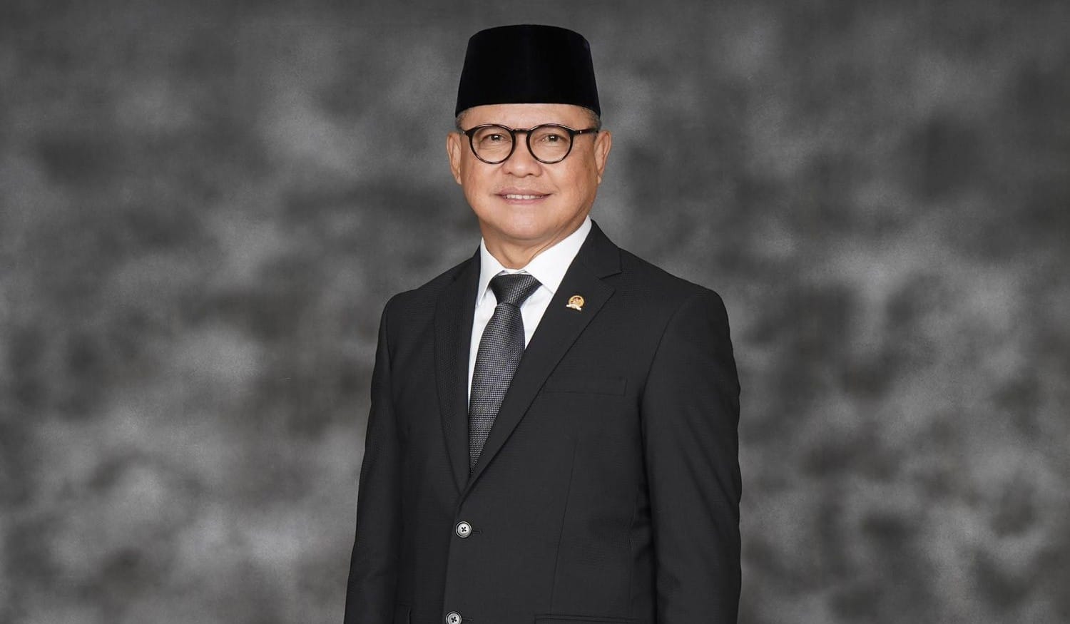 Foto Menteri Perlindungan Pekerja Imigran Mukhtarudin 