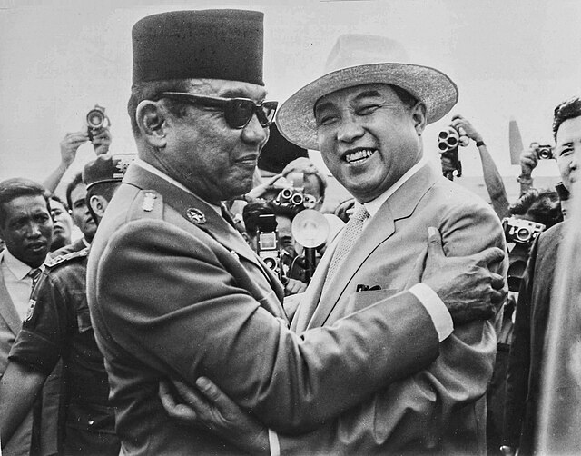 Soekarno dan Kim Il-sung yang membuka persahabatan antara Indonesia-Korea Utara