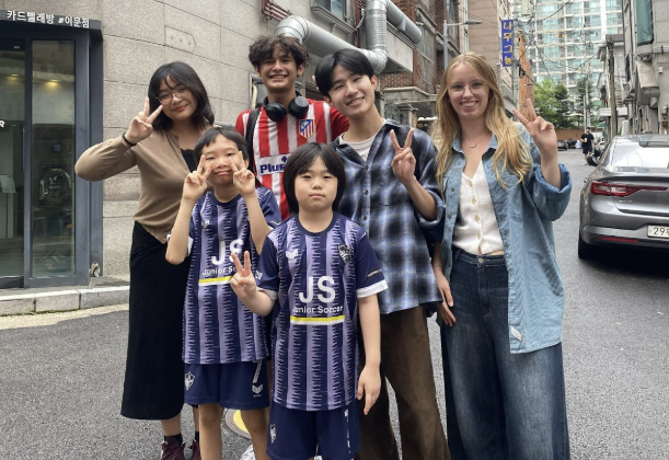 Natan Bersama Delegasi dari Negara Lain