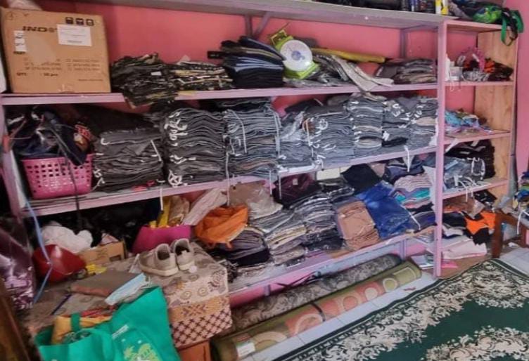 barang-barang siap dijual