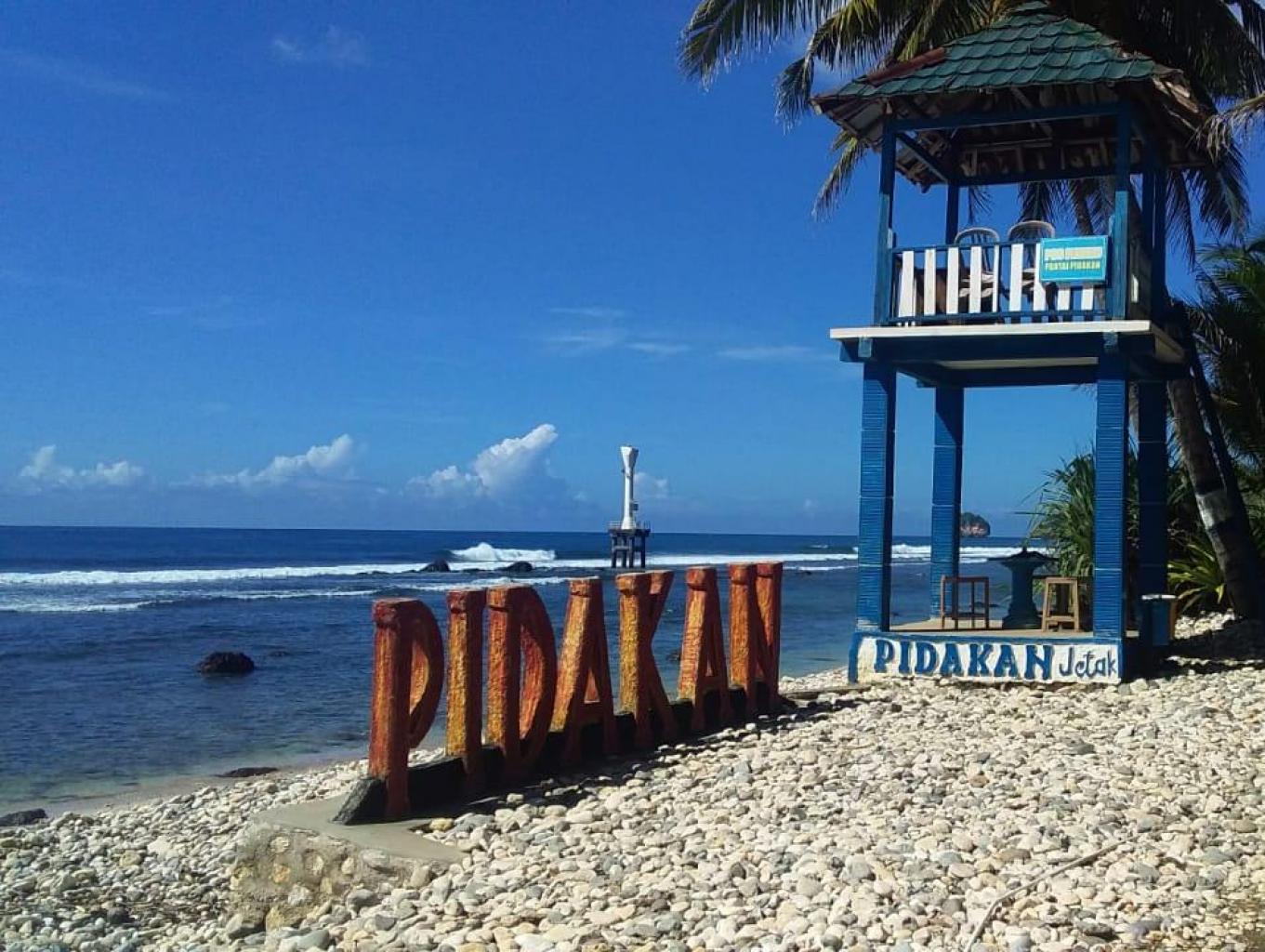 Pesona Pantai Pidakan | Foto: (Jadesta Kemenparekraf RI).