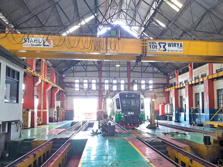 Depo Sidotopo di Stasiun Sidotopo yang dipakai sebagai bengkel kereta api | Kereta Api Kita