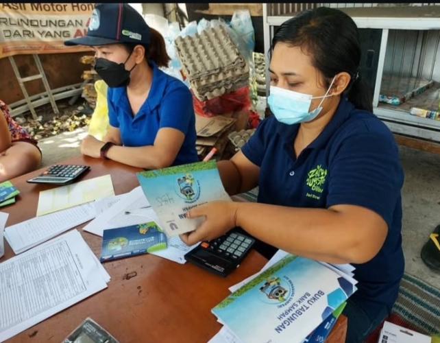 Program Bank Sampah di KBA Tegeh Sari, Bali | Foto: Instagram/@kbategehsari