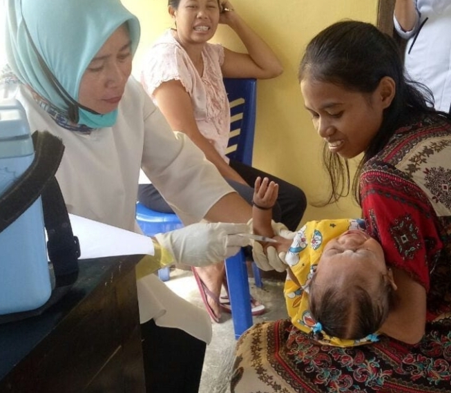 Program imunisasi di Posyandu KBA Togafo Ternate | Foto: Instagram/@kba.maluku.utara