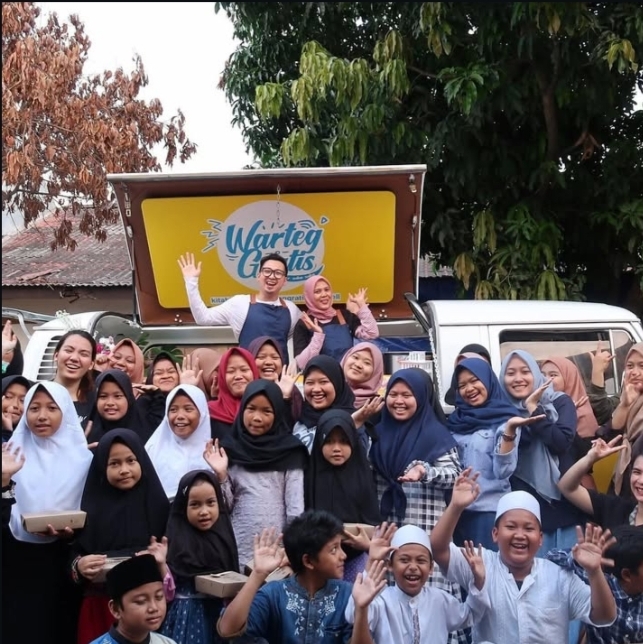 Warteg Gratis By Edho Zell | Foto: Instagram/@warteggratis