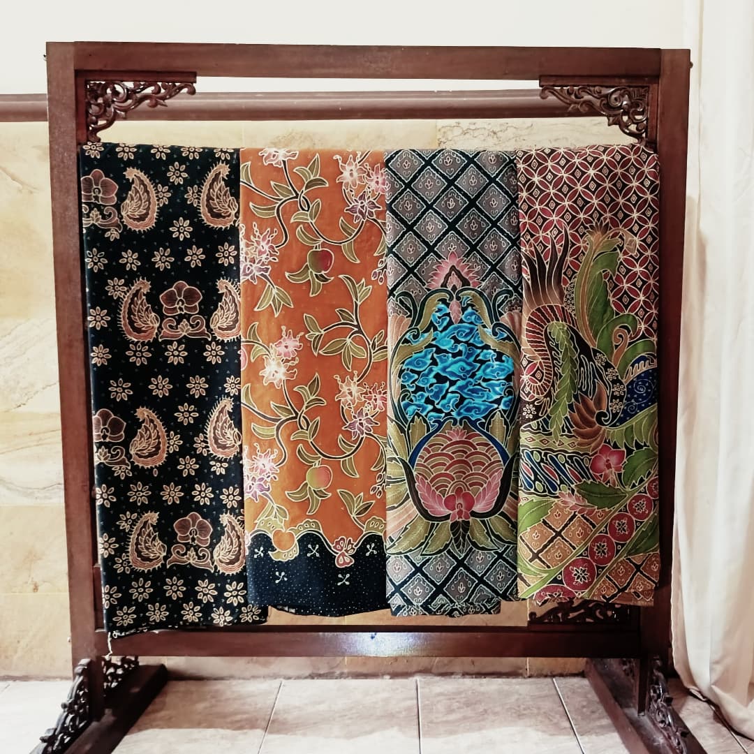 Batik anggrek Dadaprejo | Foto: (Instagram | @dadapbatikbatu).
