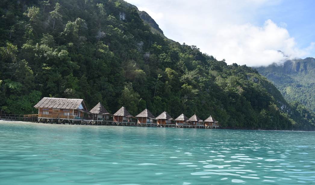 potret Pantai Ora di Maluku yang menerapkan Sasi Laut (commons.wikimedia.org/Trifosa18)