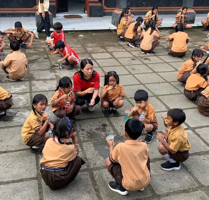 Potret kegiatan sikat gigi masal GBS | Instagram Gigi Bali Sehat