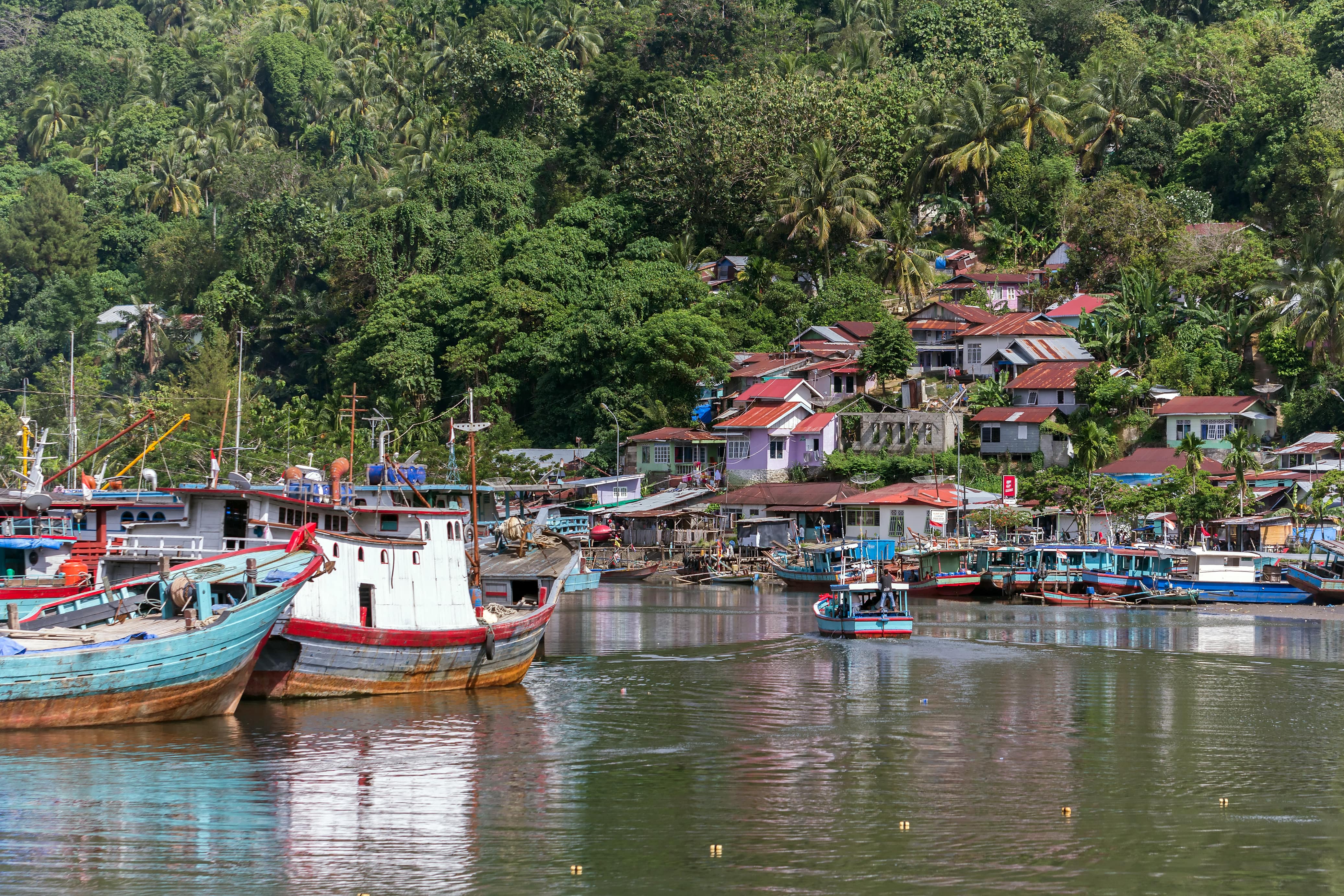 Kawasan Pemukiman Masyarakat di Sungai Batang Anai