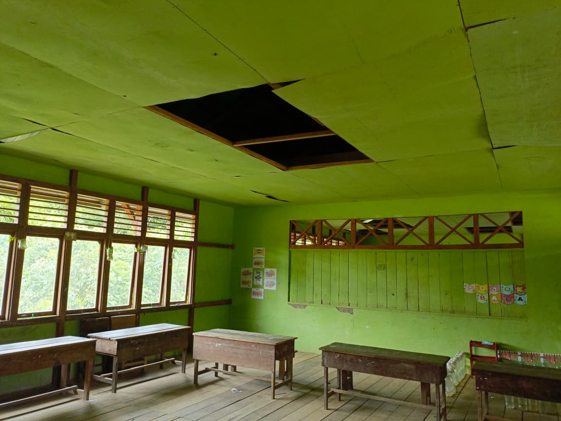 Keadaan ruang kelas SDN 11 Sepadit di Desa Sekaih, Kecamatan Ketungau Hulu | Dokumentasi Pribadi