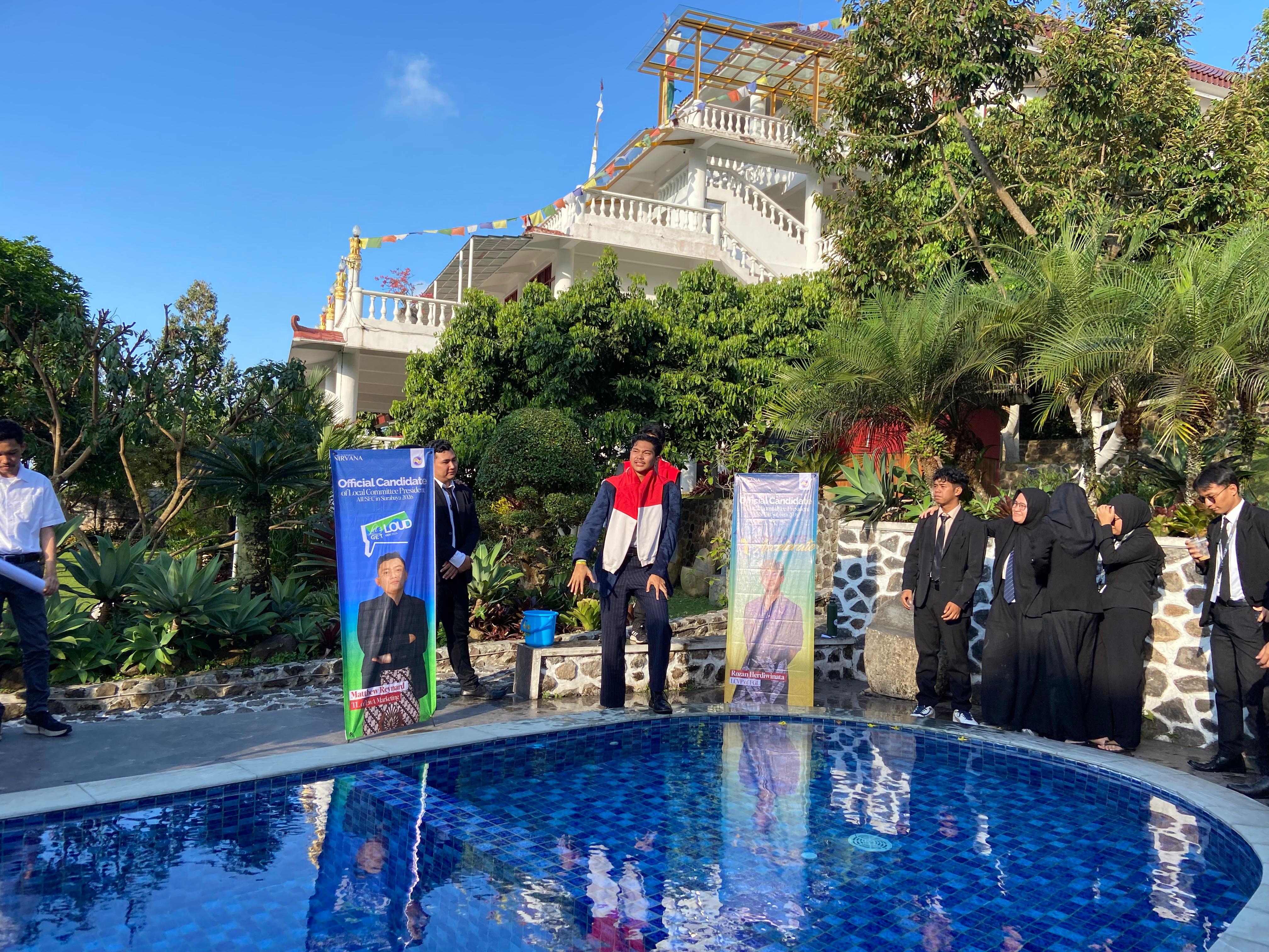 Terpilihnya Rozan Hendriwinata Sebagai Pemimpin Baru AIESEC in Surabaya