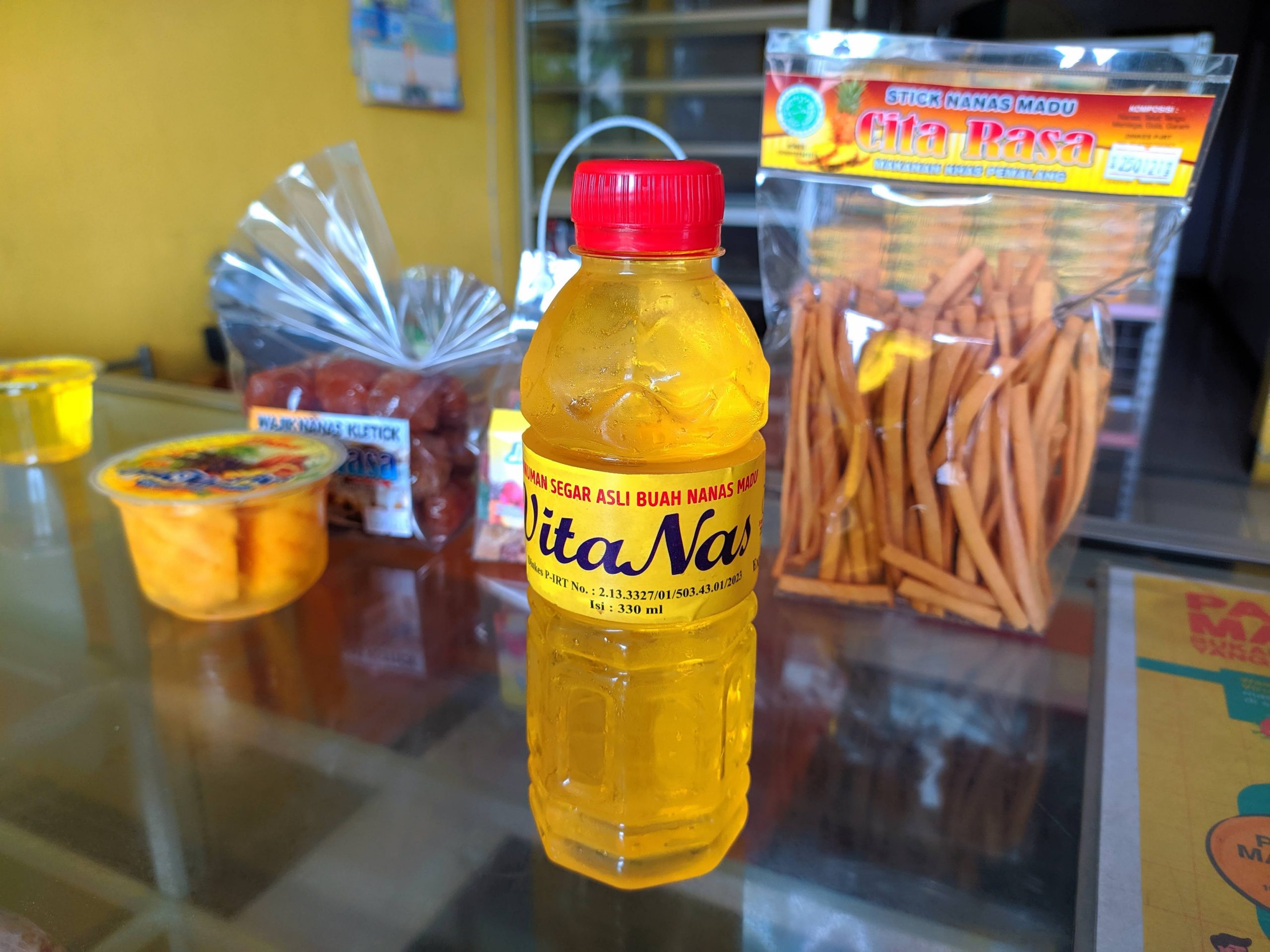 https://wisatapemalang.com/arsip/kuliner-pemalang-aneka-olahan-nanas-madu/