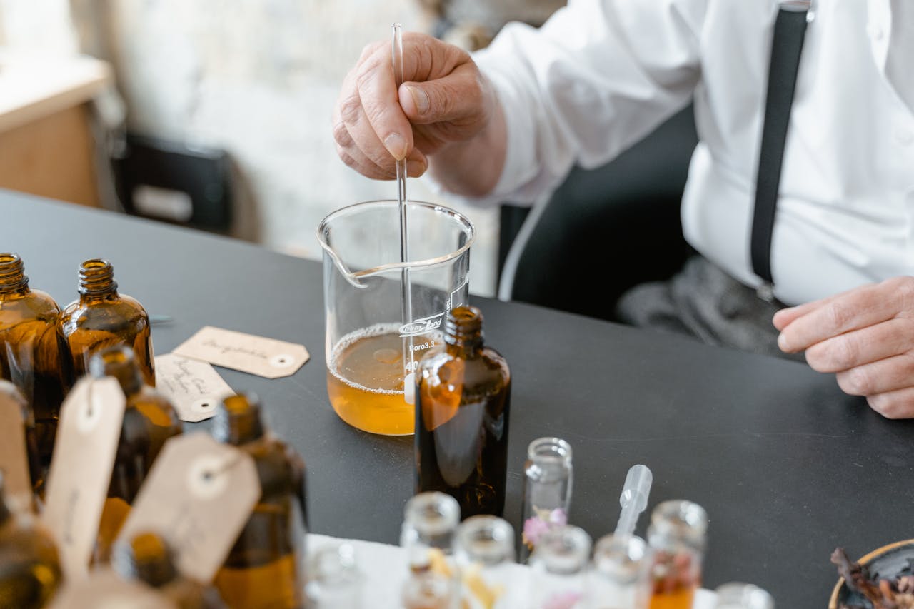 gelas beker atau beaker glass - nama alat-alat laboratorium