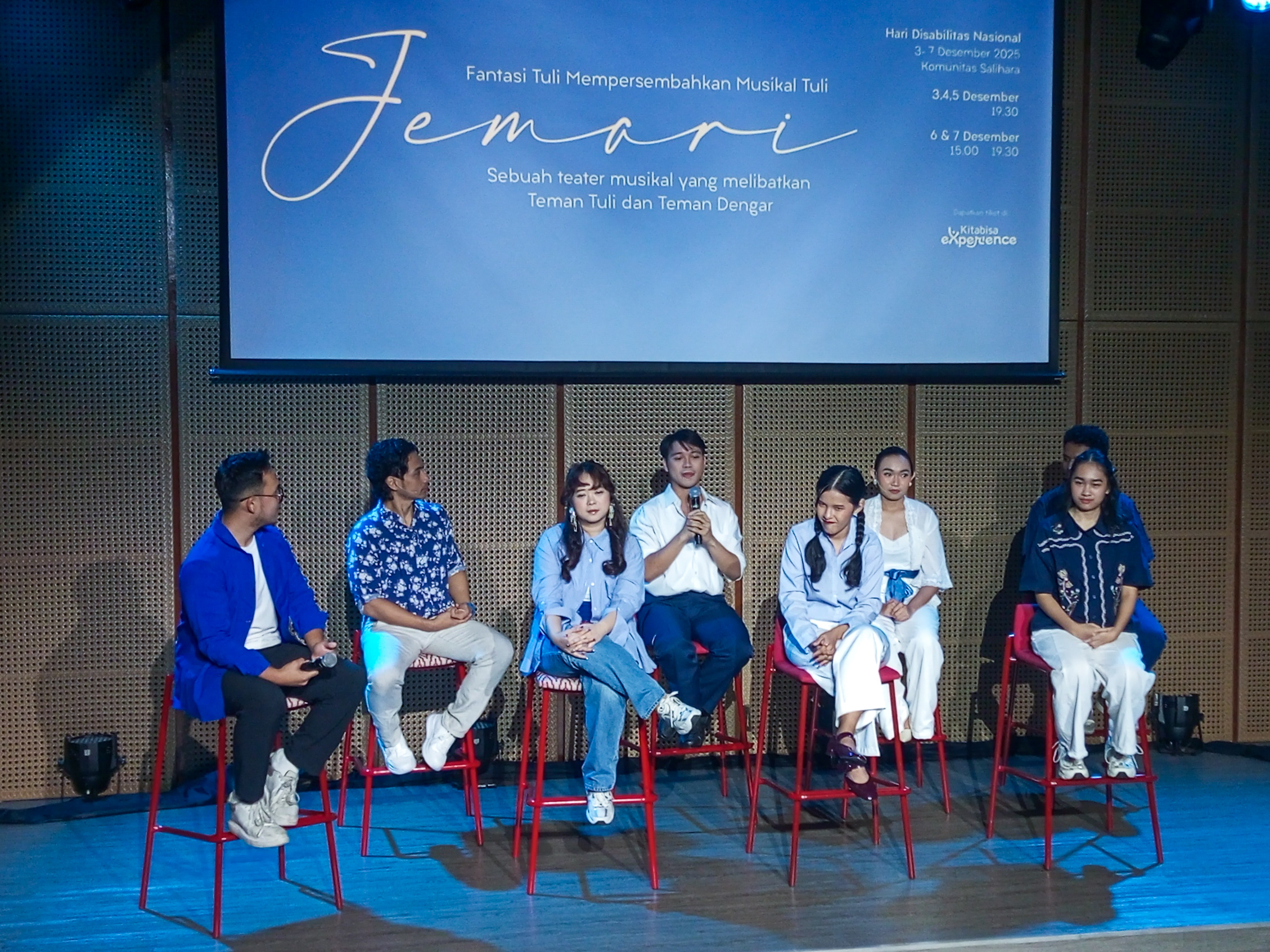 Tim Cerita Beda Hak Sama dan Fantasi Tuli di Galeri Indonesia Kaya | Dok. Almer Sophian 